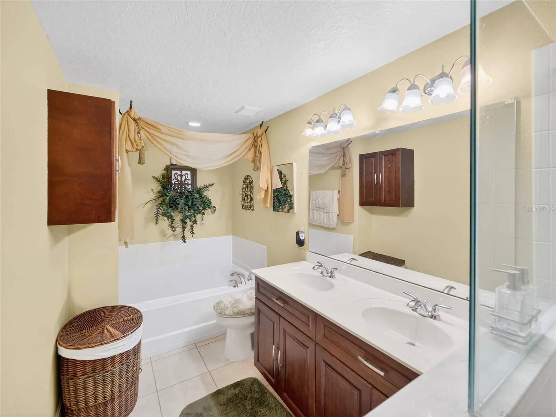 233 Bacopa Pass Davenport FL 33897