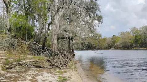 2878 NE 340 Highway Branford FL 32008