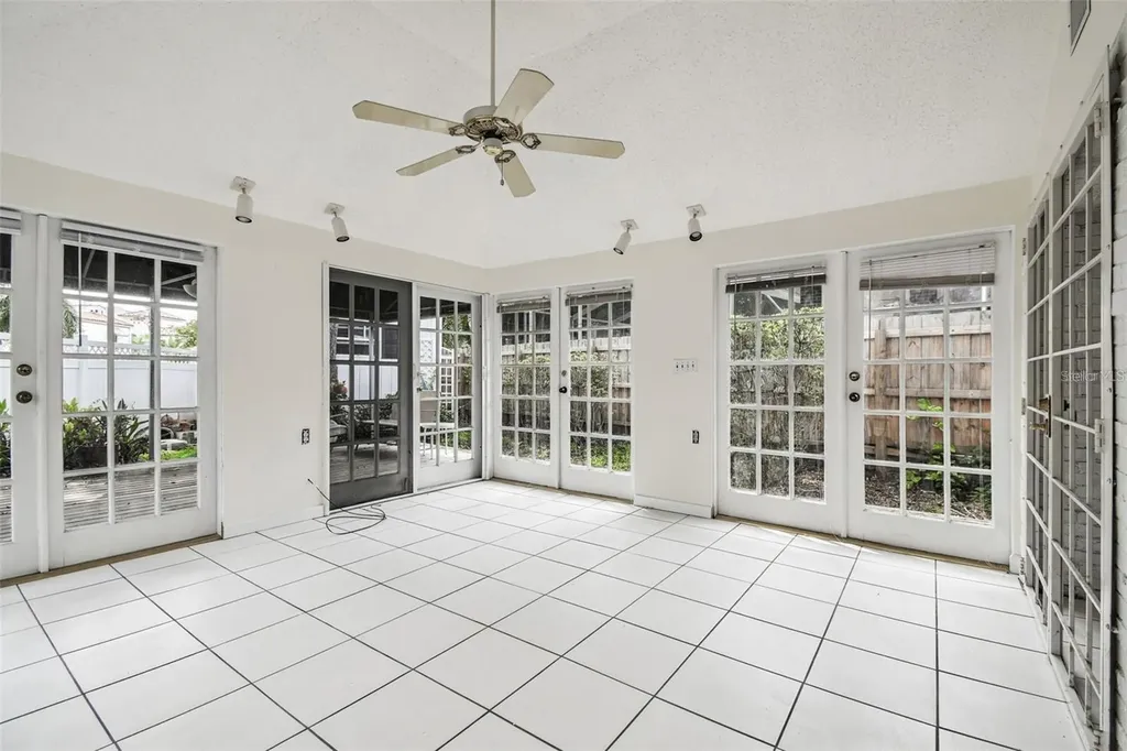 43 Aegean Avenue Tampa FL 33606