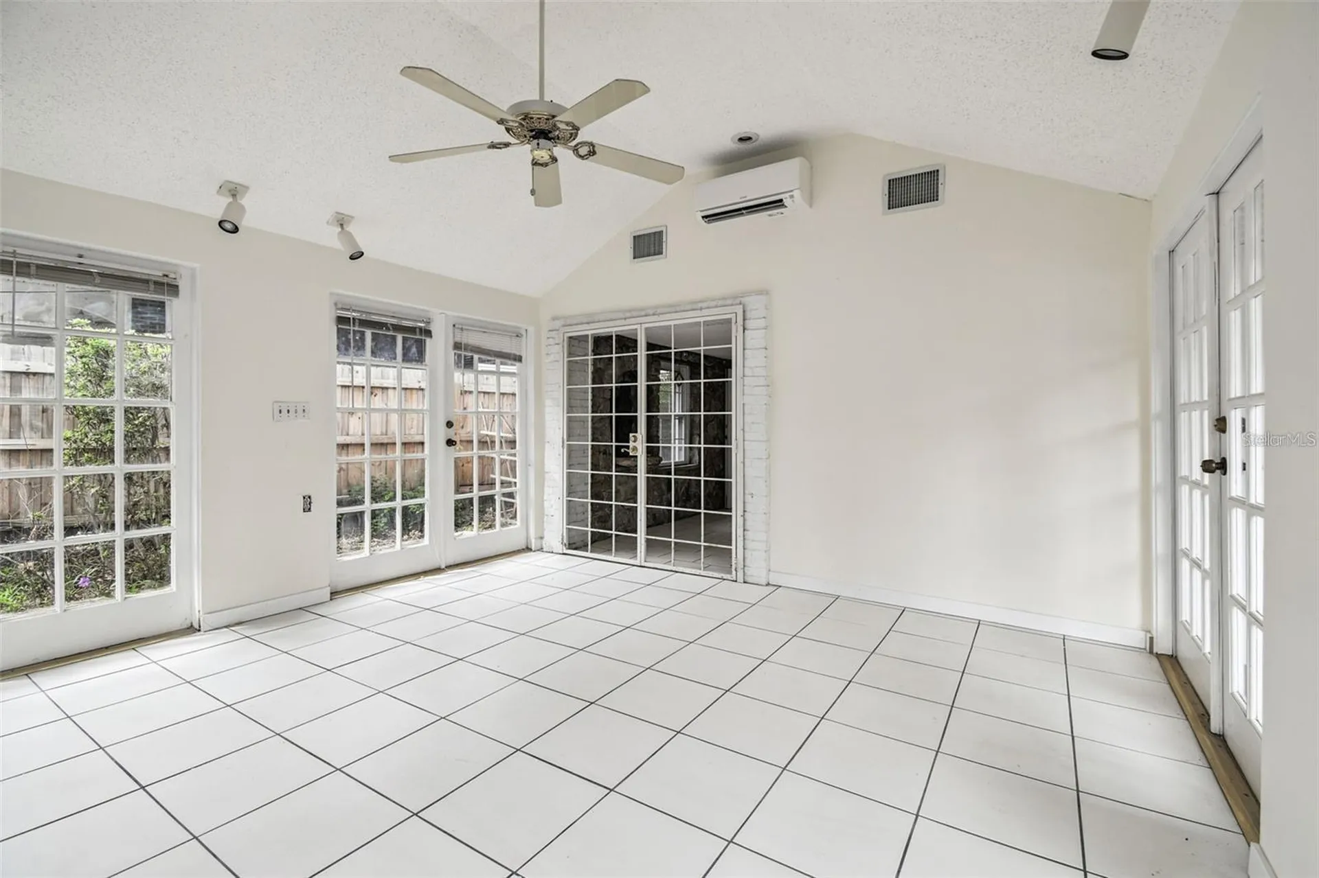 43 Aegean Avenue Tampa FL 33606