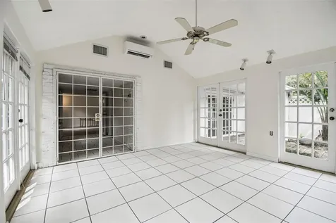 43 Aegean Avenue Tampa FL 33606