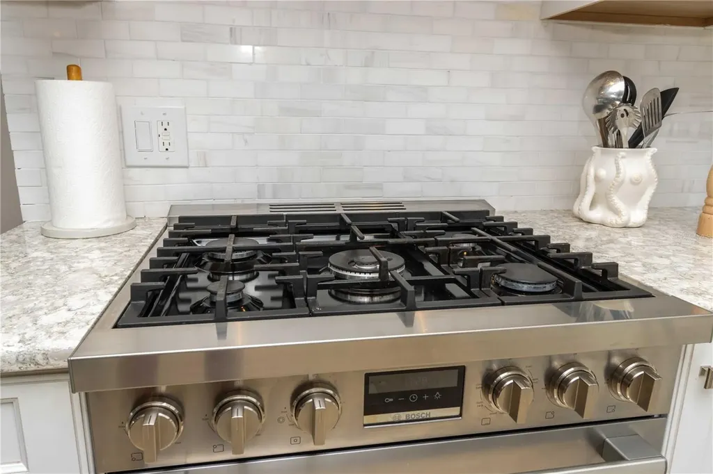 430 Palm Island SE Clearwater Beach FL 33767