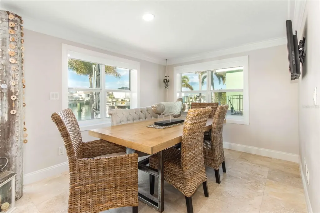 430 Palm Island SE Clearwater Beach FL 33767