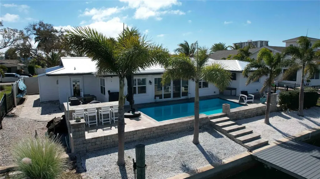 430 Palm Island SE Clearwater Beach FL 33767