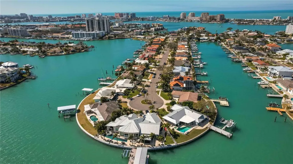 430 Palm Island SE Clearwater Beach FL 33767