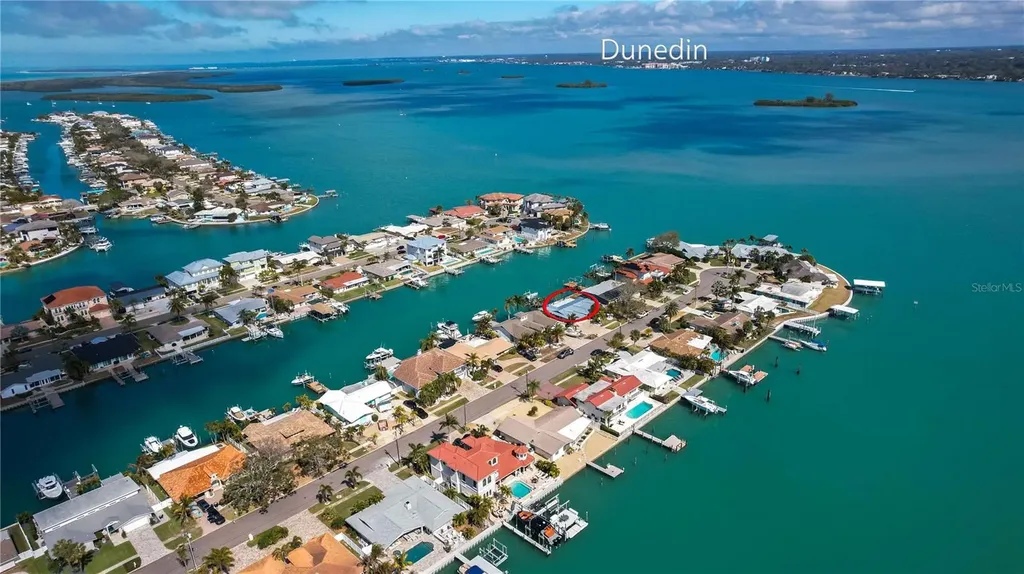 430 Palm Island SE Clearwater Beach FL 33767