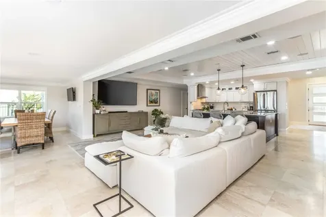430 Palm Island SE Clearwater Beach FL 33767