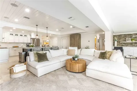 430 Palm Island SE Clearwater Beach FL 33767