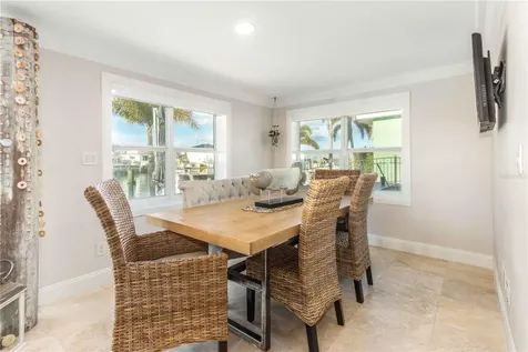 430 Palm Island SE Clearwater Beach FL 33767