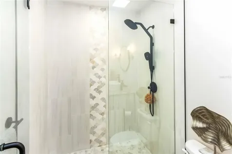 430 Palm Island SE Clearwater Beach FL 33767