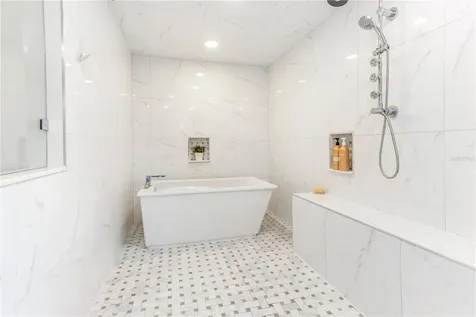 430 Palm Island SE Clearwater Beach FL 33767