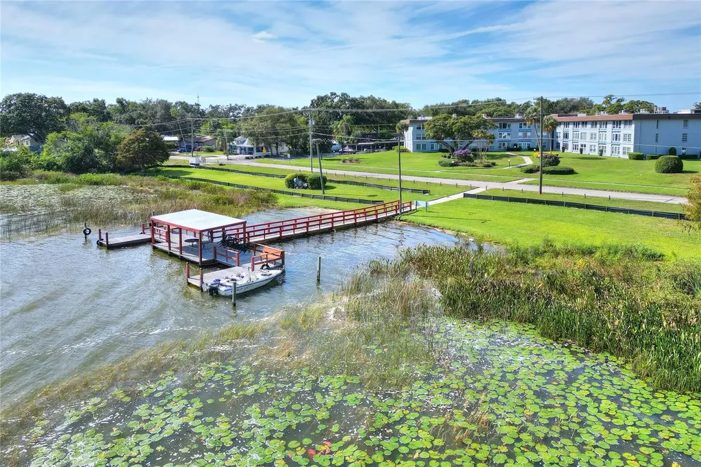 333 Lake Howard Drive NW Winter Haven FL 33880