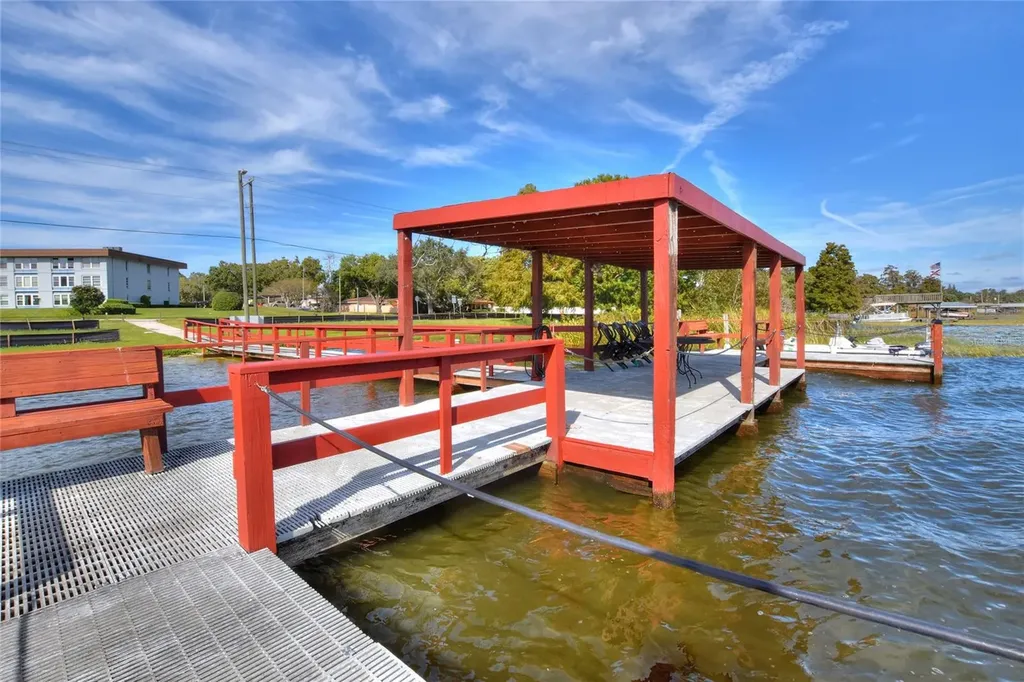 333 Lake Howard Drive NW Winter Haven FL 33880