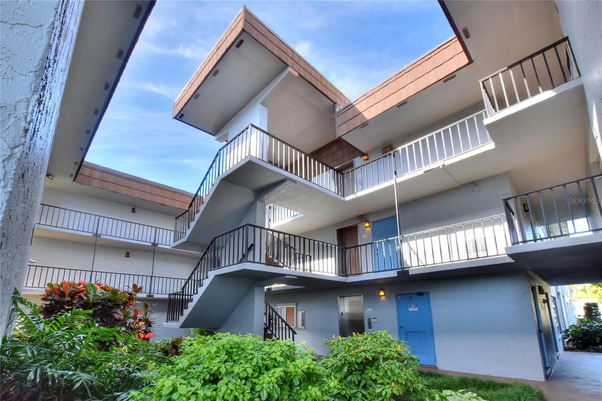 333 Lake Howard Drive NW Winter Haven FL 33880