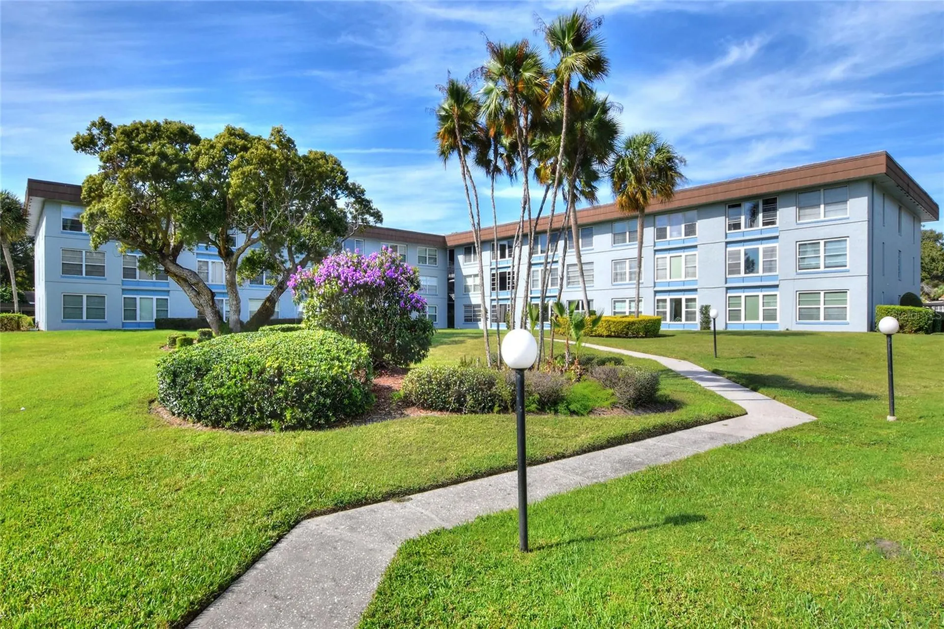333 Lake Howard Drive NW Winter Haven FL 33880