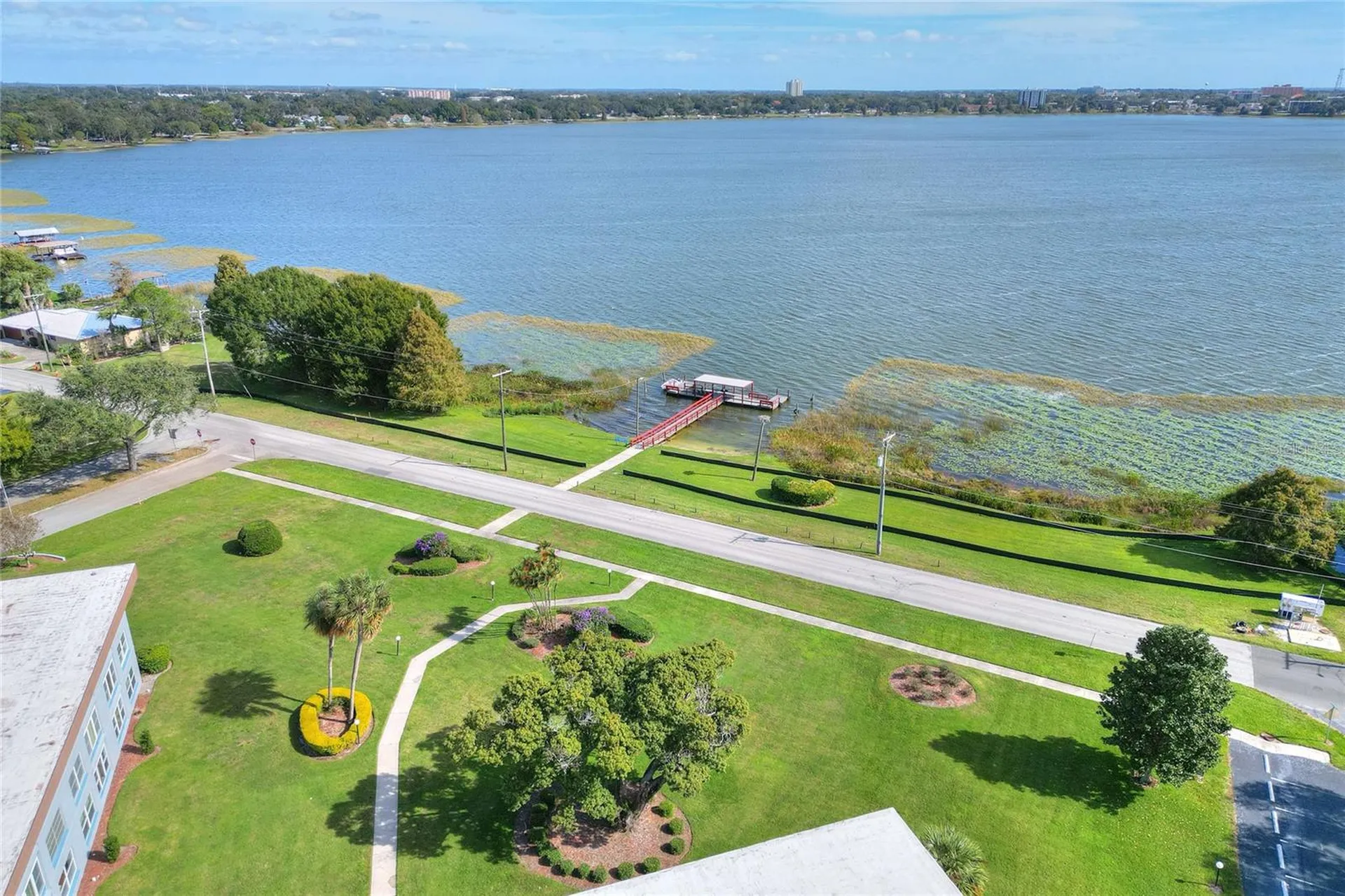 333 Lake Howard Drive NW Winter Haven FL 33880