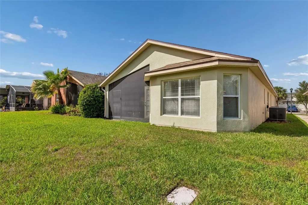 516 Grand Canal Drive Poinciana FL 34759