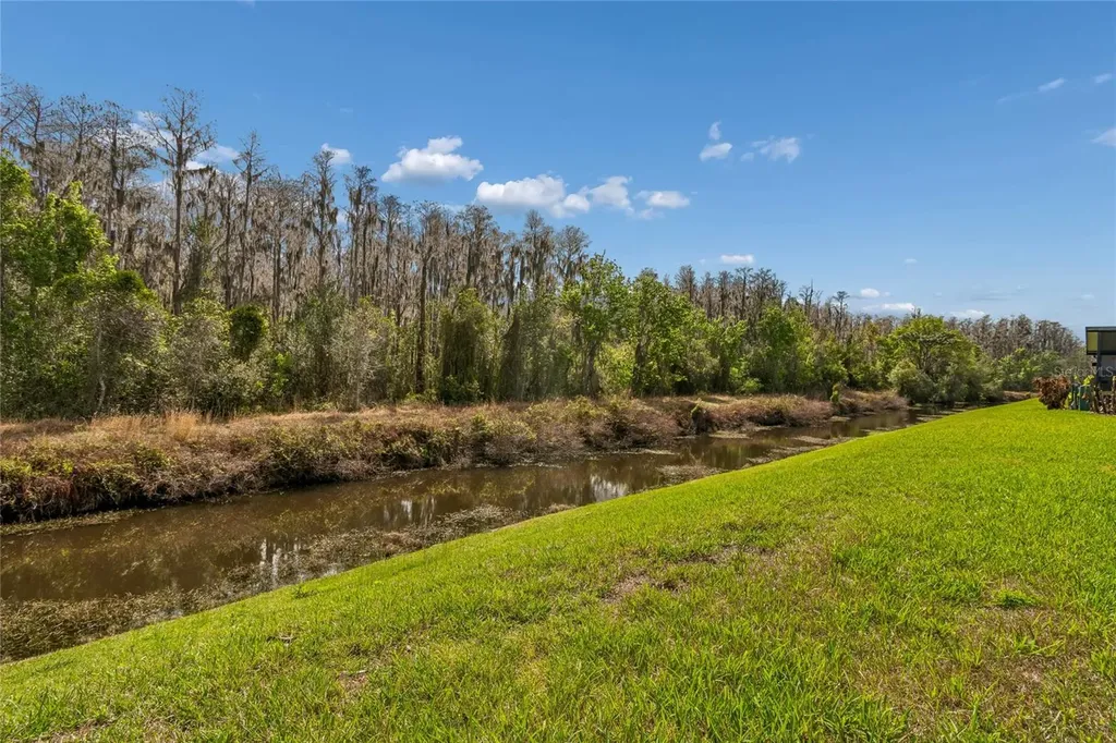 516 Grand Canal Drive Poinciana FL 34759