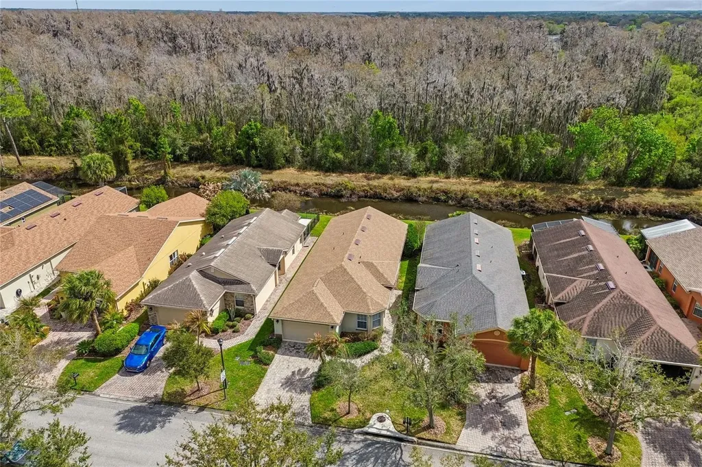 516 Grand Canal Drive Poinciana FL 34759