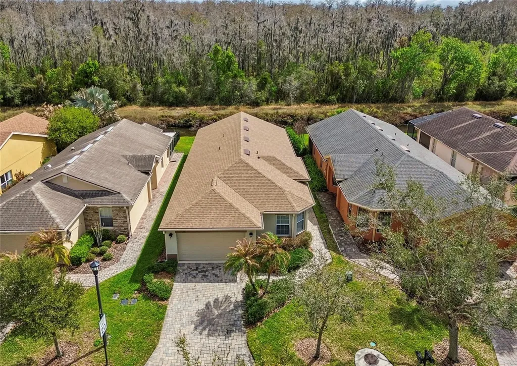516 Grand Canal Drive Poinciana FL 34759