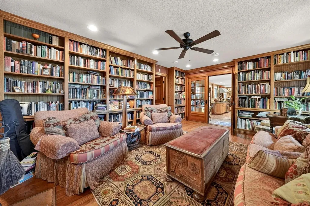 976 Fairview Avenue Mount Dora FL 32757