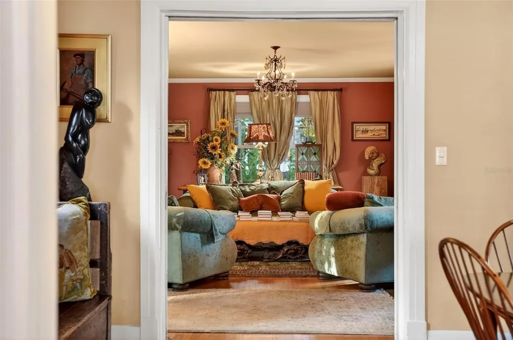 976 Fairview Avenue Mount Dora FL 32757