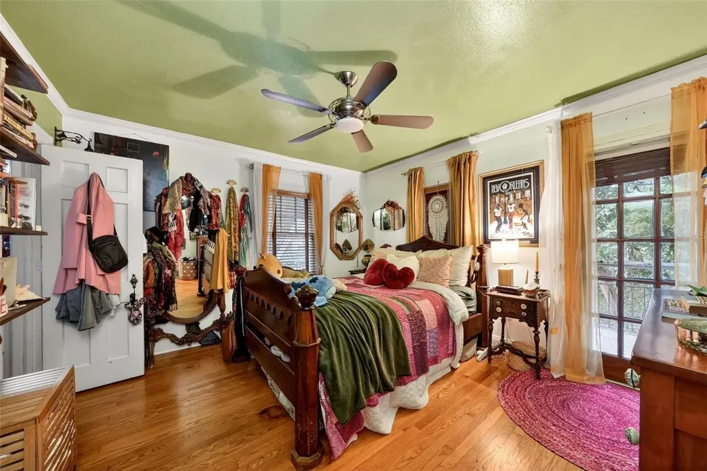 976 Fairview Avenue Mount Dora FL 32757