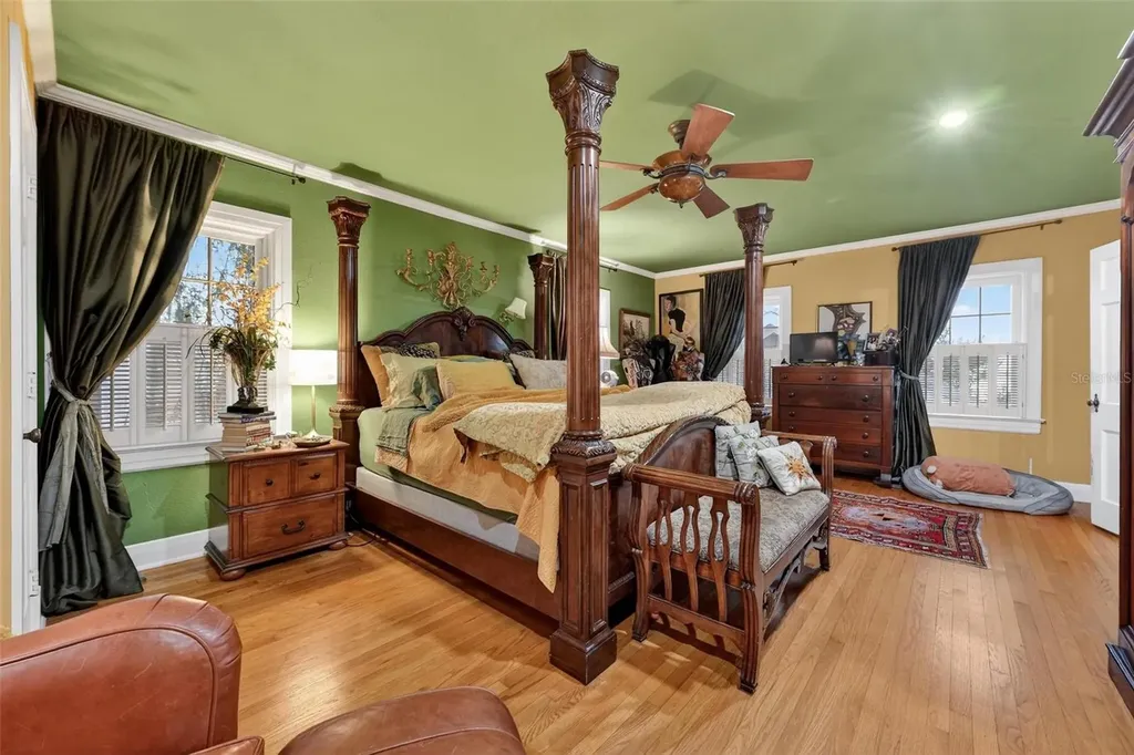 976 Fairview Avenue Mount Dora FL 32757