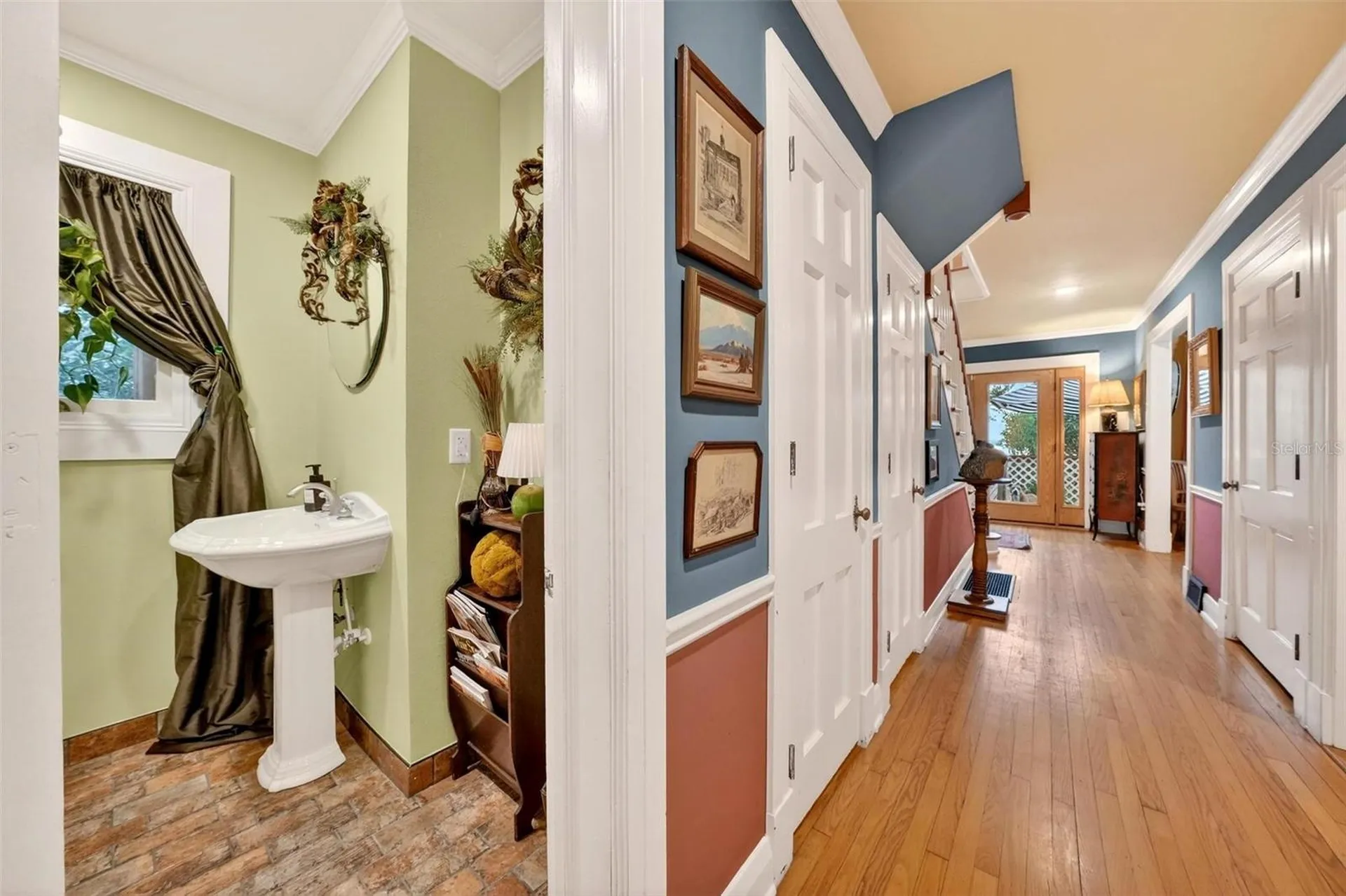 976 Fairview Avenue Mount Dora FL 32757