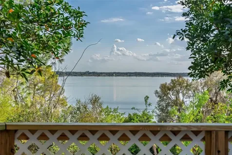 976 Fairview Avenue Mount Dora FL 32757