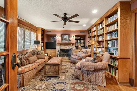 976 Fairview Avenue Mount Dora FL 32757