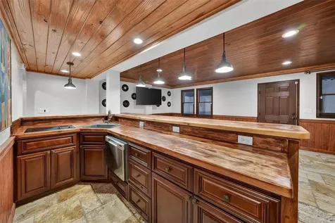 976 Fairview Avenue Mount Dora FL 32757