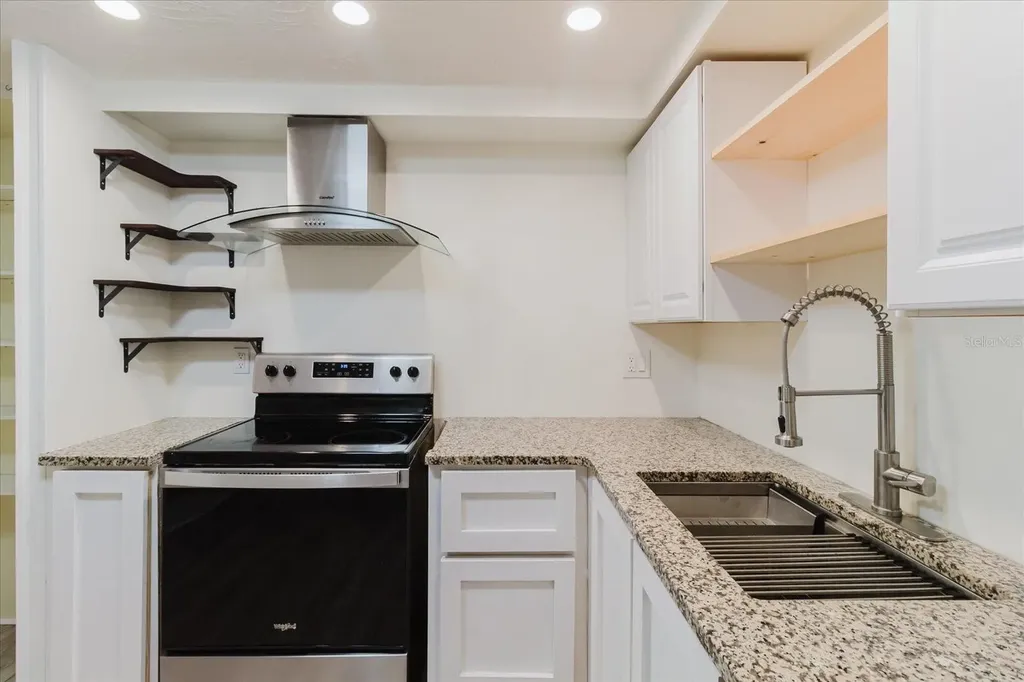 2704 Lawn Place Holiday FL 34691