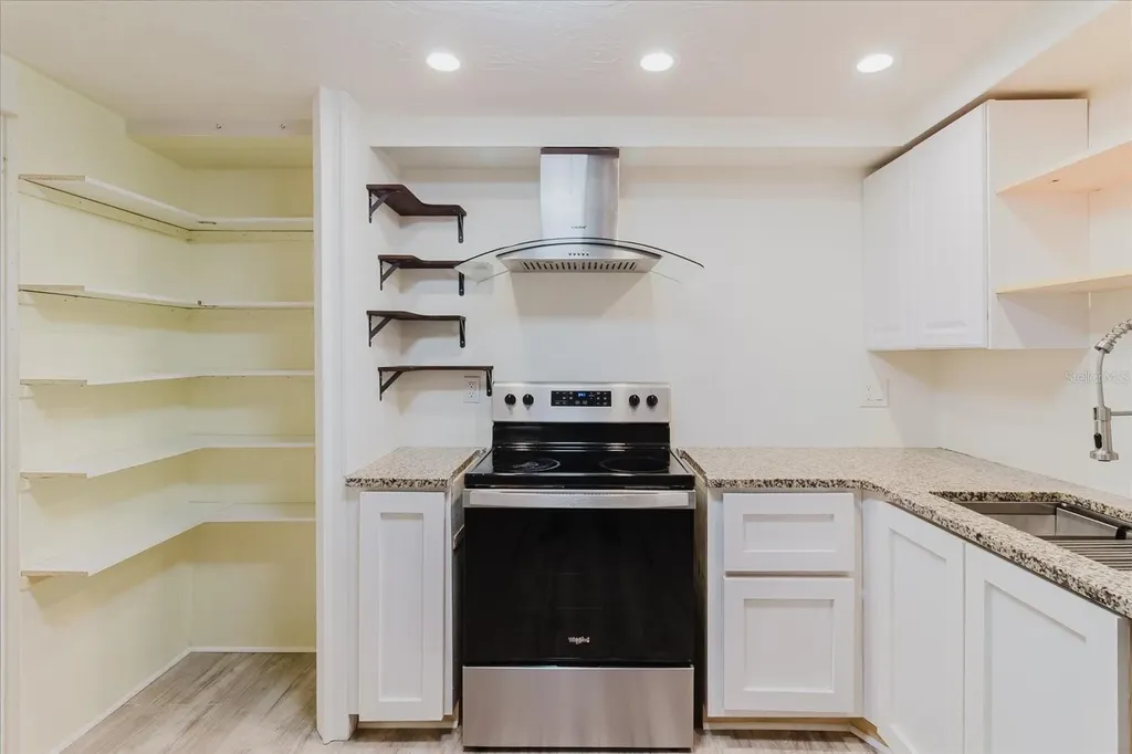 2704 Lawn Place Holiday FL 34691
