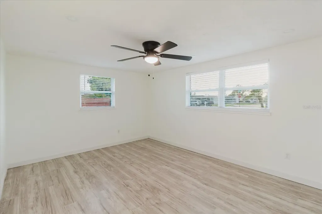 2704 Lawn Place Holiday FL 34691