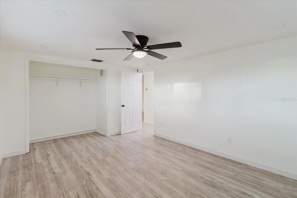 2704 Lawn Place Holiday FL 34691