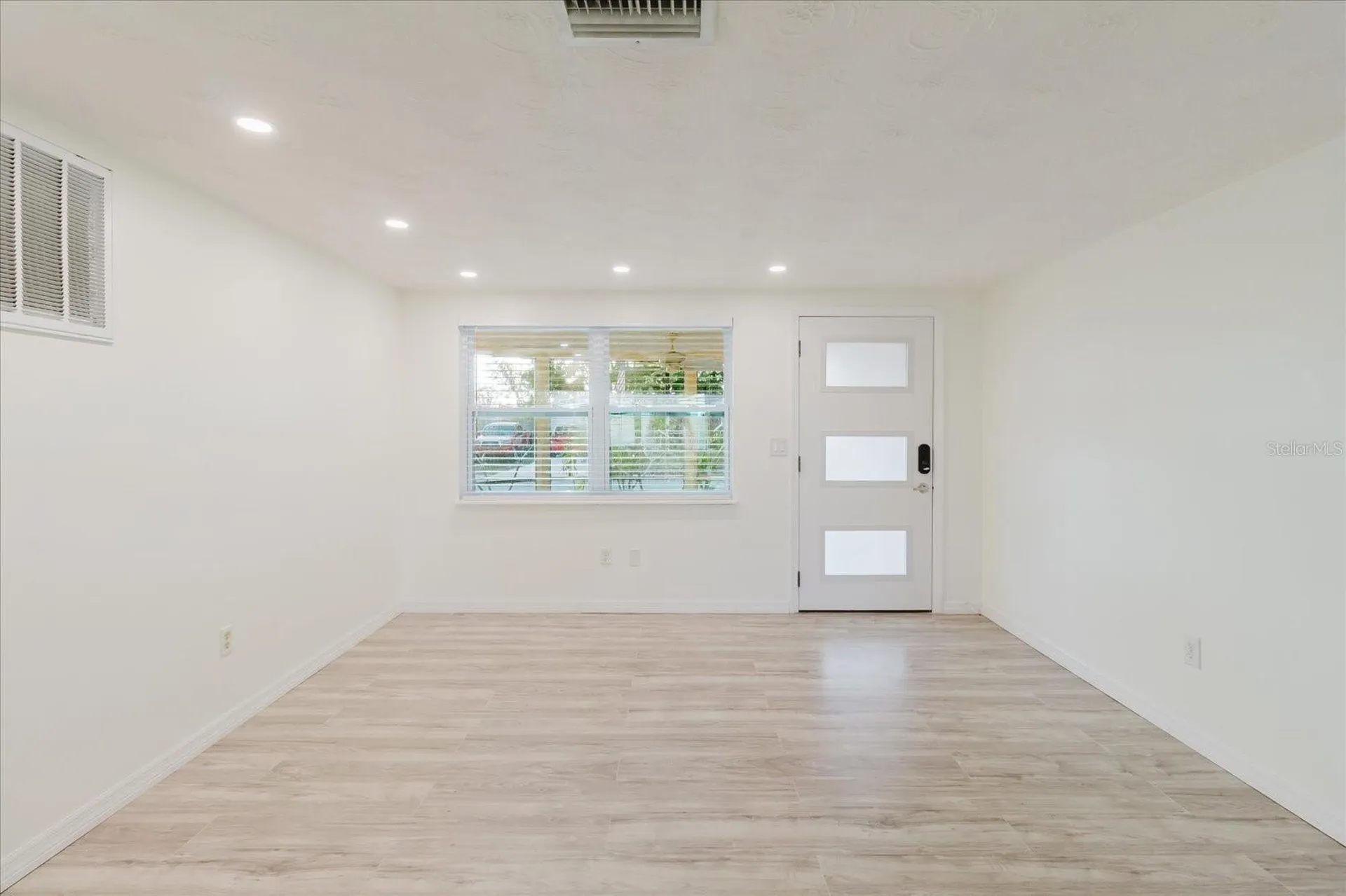 2704 Lawn Place Holiday FL 34691