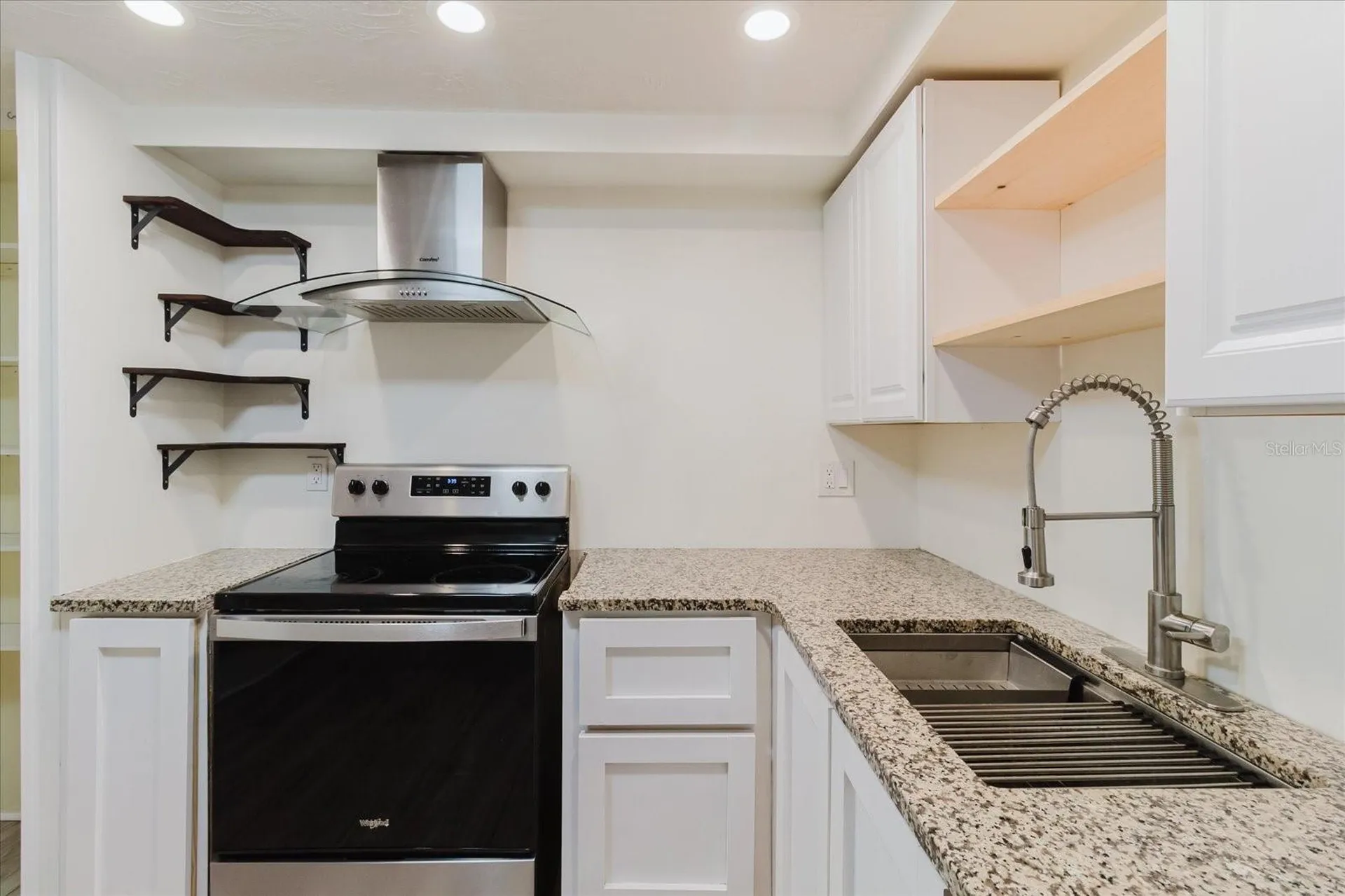 2704 Lawn Place Holiday FL 34691