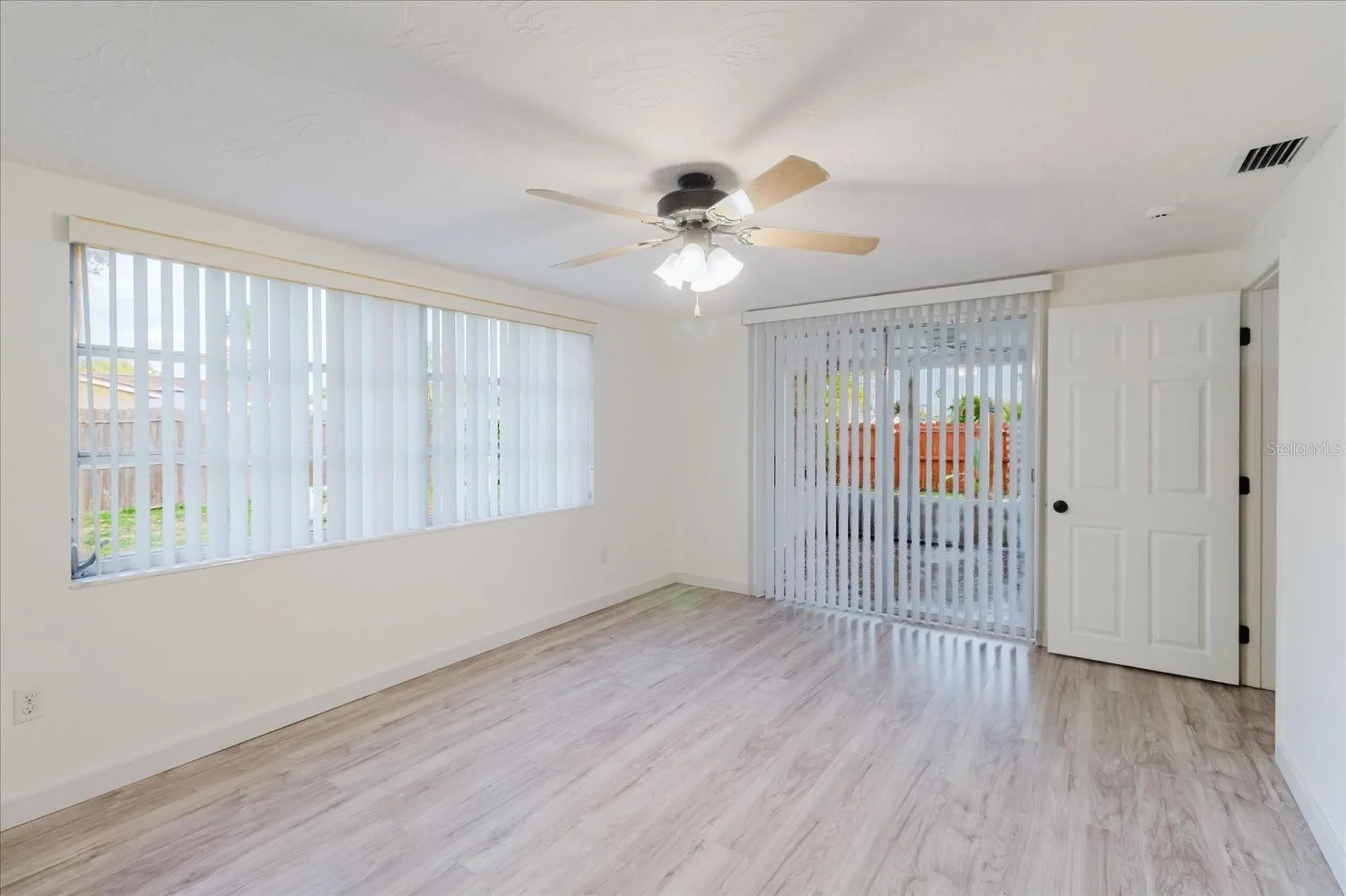 2704 Lawn Place Holiday FL 34691