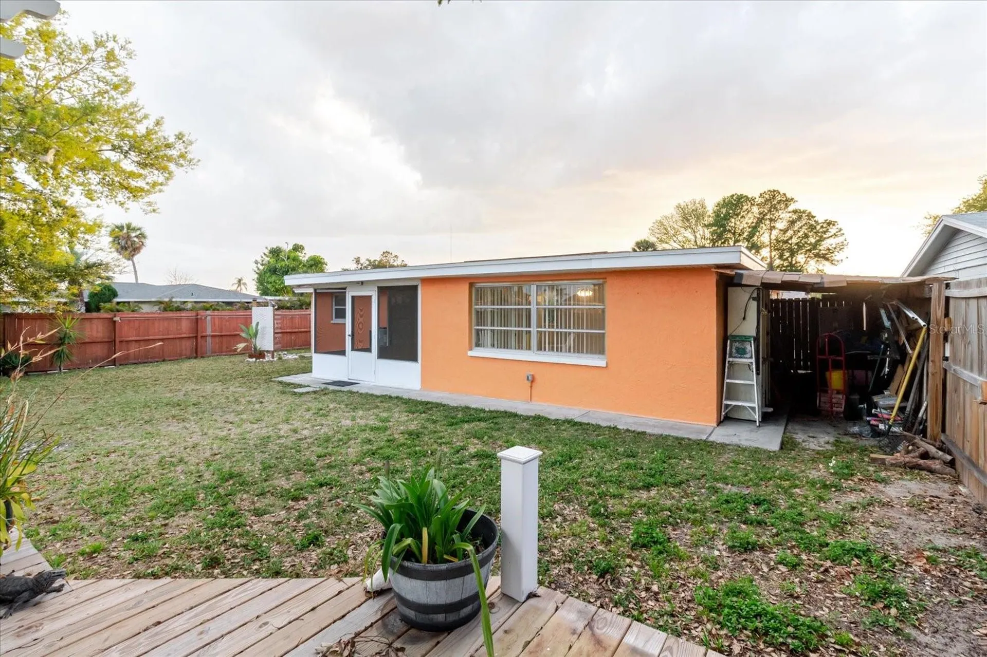 2704 Lawn Place Holiday FL 34691