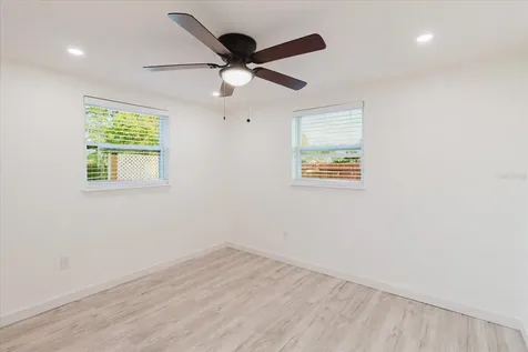 2704 Lawn Place Holiday FL 34691
