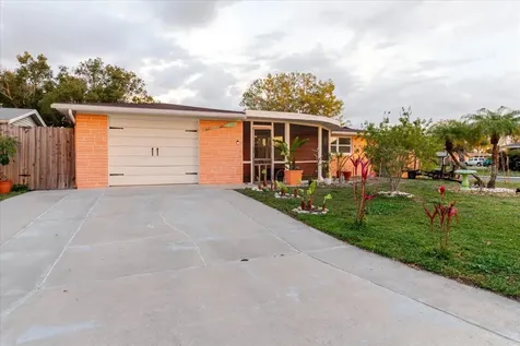 2704 Lawn Place Holiday FL 34691
