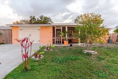 2704 Lawn Place Holiday FL 34691