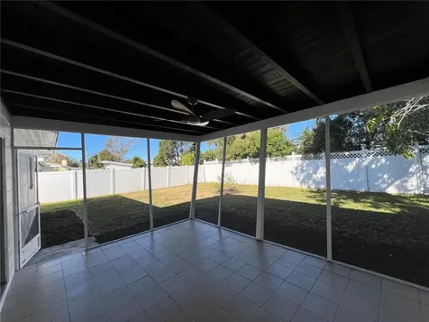 2502 Tropical Shores Drive SE St Petersburg FL 33705