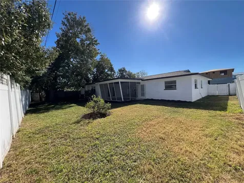 2502 Tropical Shores Drive SE St Petersburg FL 33705
