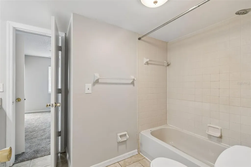 6915 Stones Throw Circle N St Petersburg FL 33710