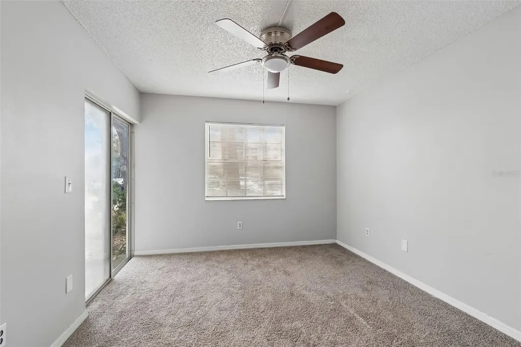6915 Stones Throw Circle N St Petersburg FL 33710