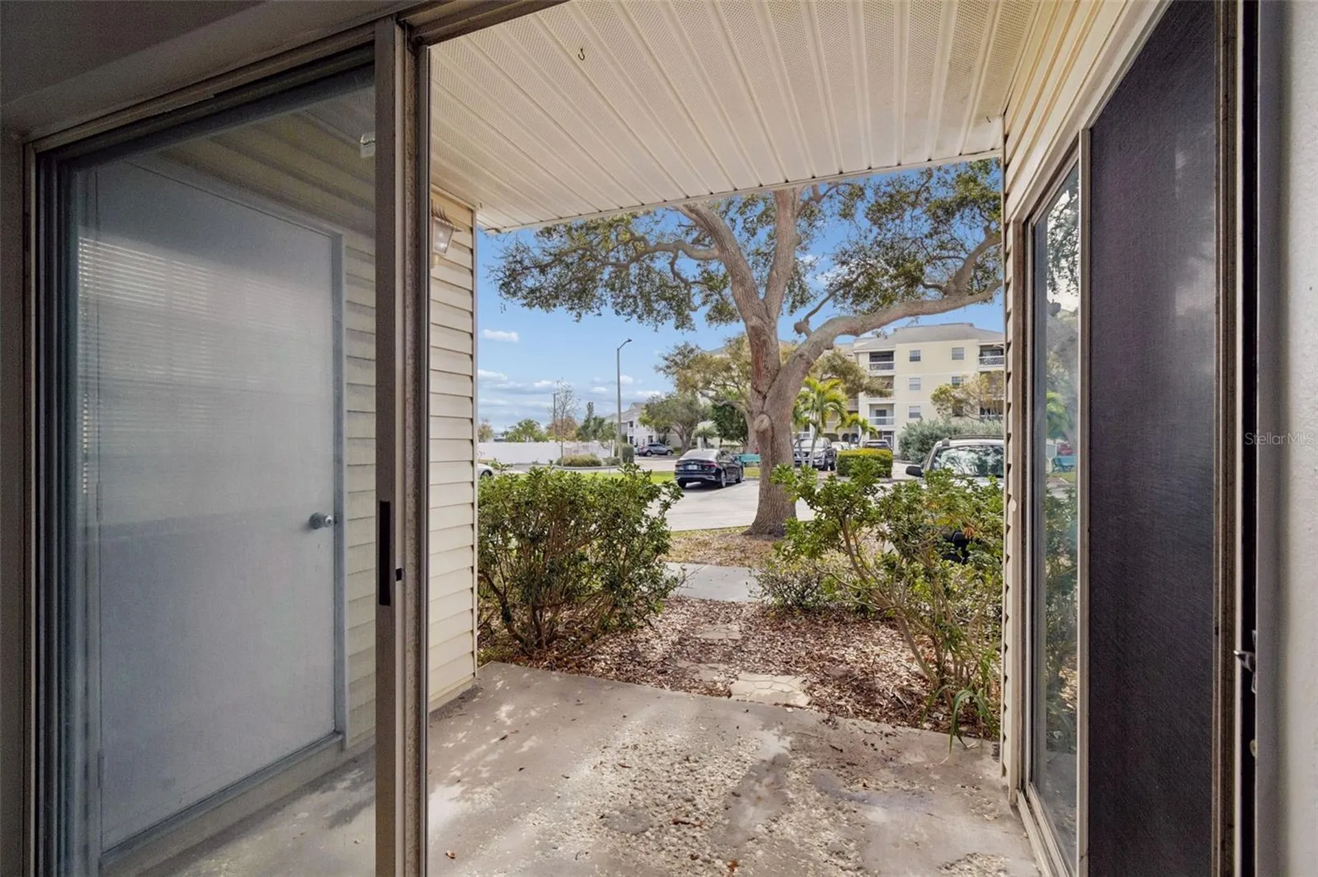 6915 Stones Throw Circle N St Petersburg FL 33710
