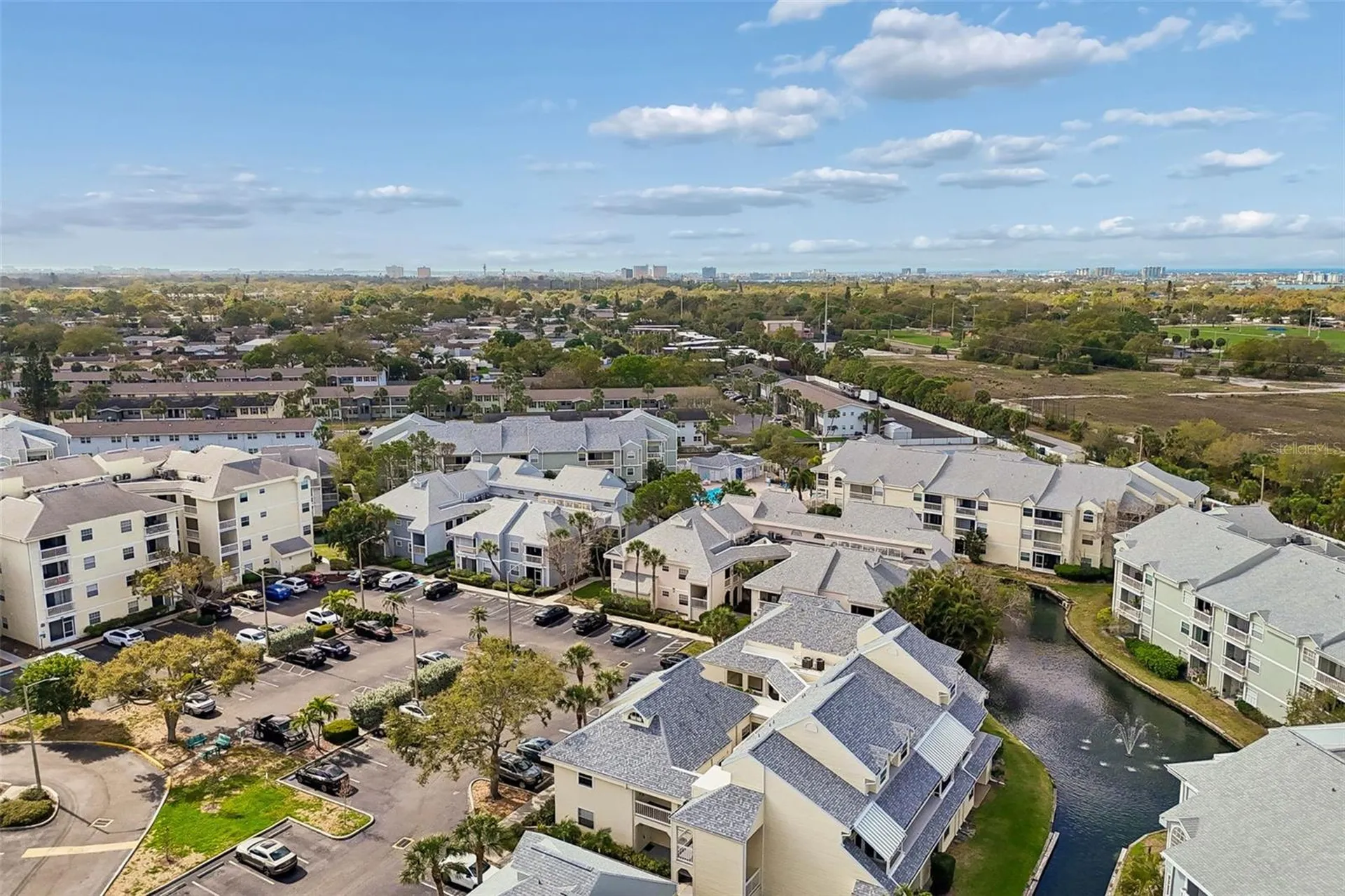 6915 Stones Throw Circle N St Petersburg FL 33710