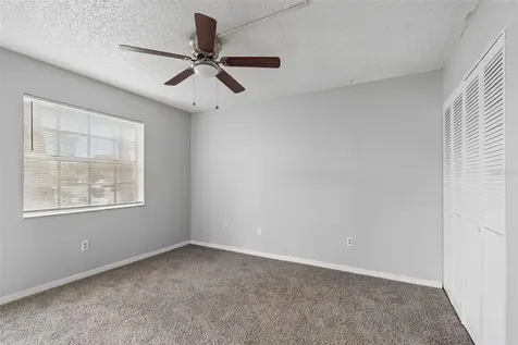 6915 Stones Throw Circle N St Petersburg FL 33710
